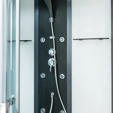 Gartenzimmer In Atelierwohnung Pansiyon Köln