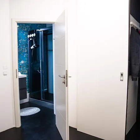 Gartenzimmer In Atelierwohnung Quarto em Acomodações Particulares