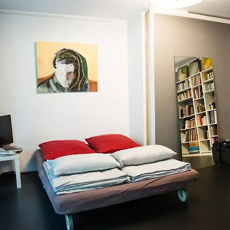 Gartenzimmer In Atelierwohnung Colónia