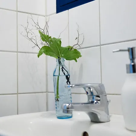 Quarto em Acomodações Particulares Gartenzimmer In Atelierwohnung *