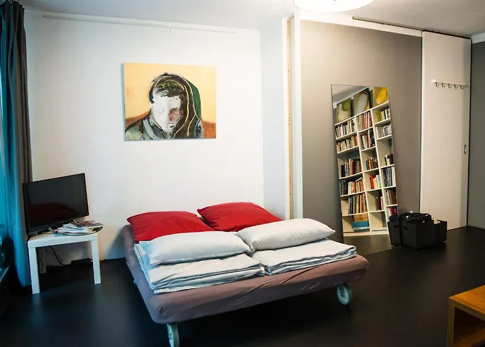 Gartenzimmer In Atelierwohnung Cologne