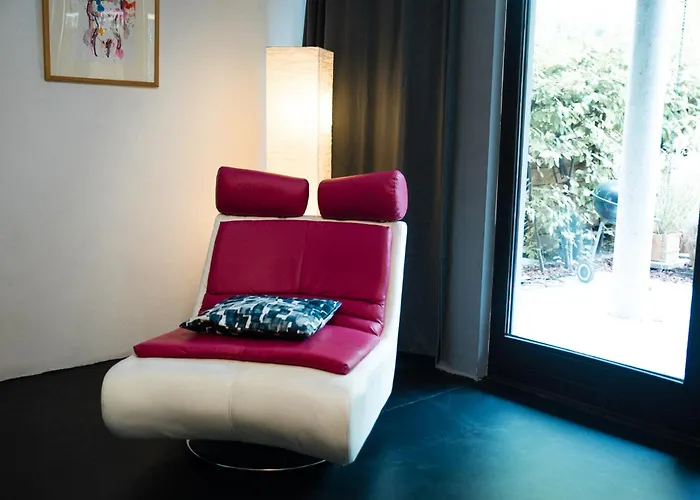 Gartenzimmer In Atelierwohnung 홈스테이