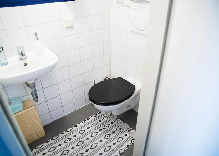 Homestay Gartenzimmer In Atelierwohnung