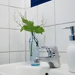 Séjour chez l'habitant Gartenzimmer In Atelierwohnung *